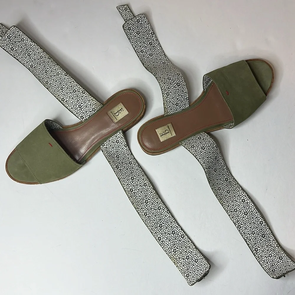ED Ellen Degeneres Sanja Sandals Ankle Wrap Leather Suede Olive Comfort 7.5 37.5
